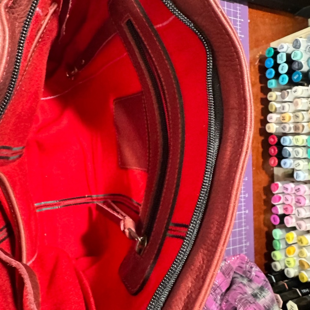 DC Bags of Guatamala fringed caryall - Picture 8 of 11